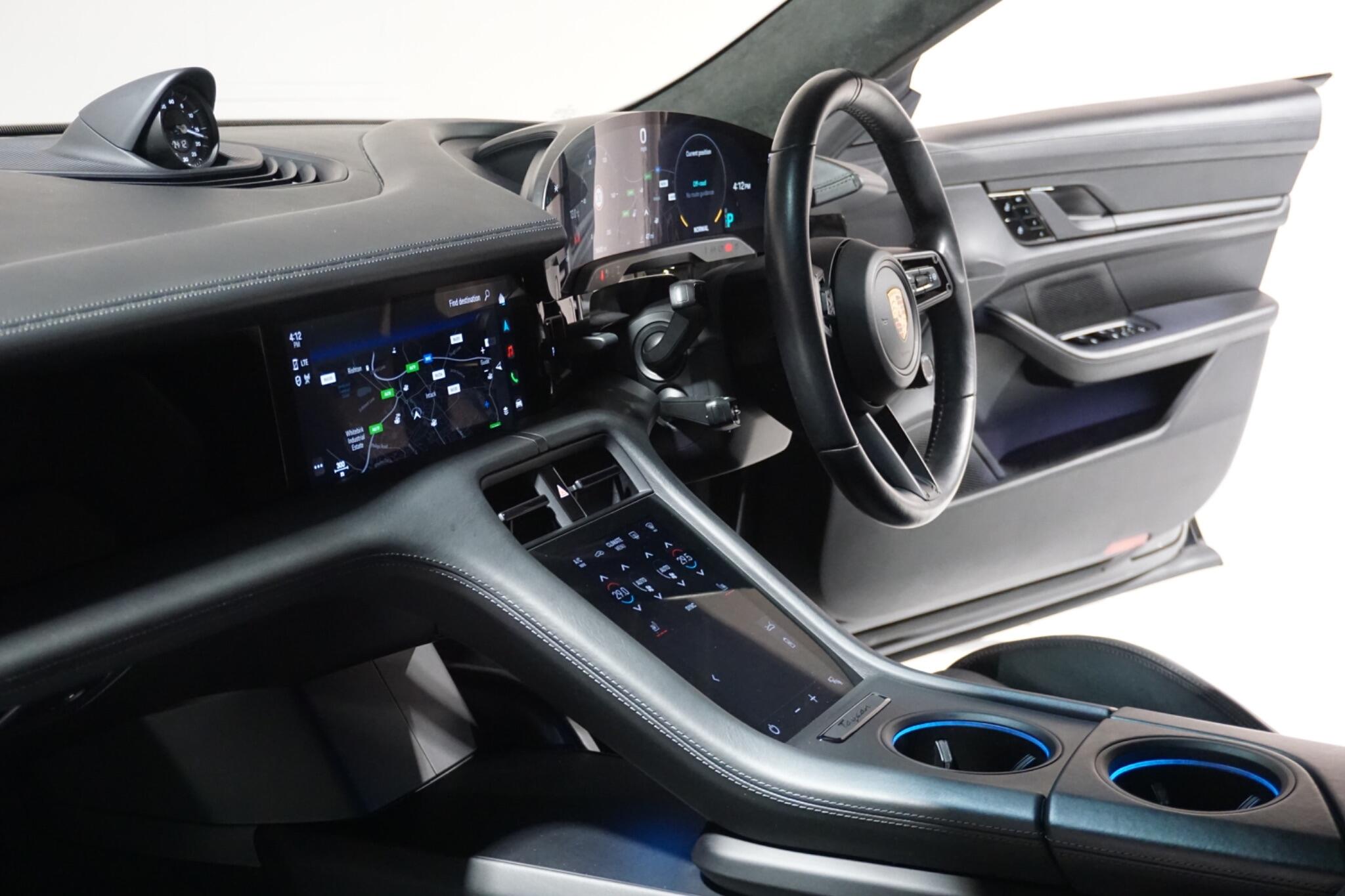 Porsche Taycan Performance Plus 93.4kWh Turbo Saloon 4dr Electric Auto 4WD (680 ps)